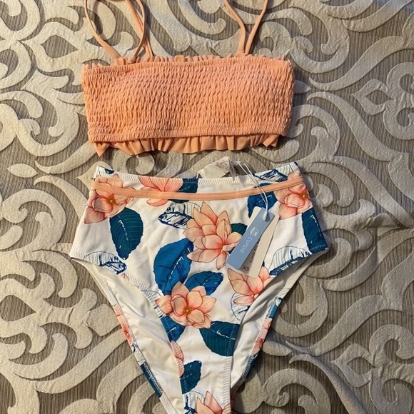 *Host Pick*CUPSHE Smocked Floral Bandeau Bikini XS - Picture 7 of 9